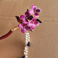Wirework flower hairpin