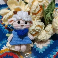 Blue-outfit lamb - Jian Xiaoming