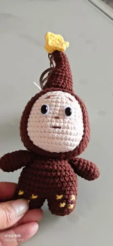 Pointed-hat character