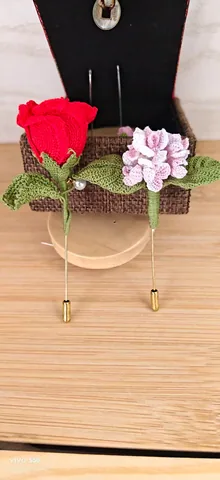 Red & purple accessory display reference